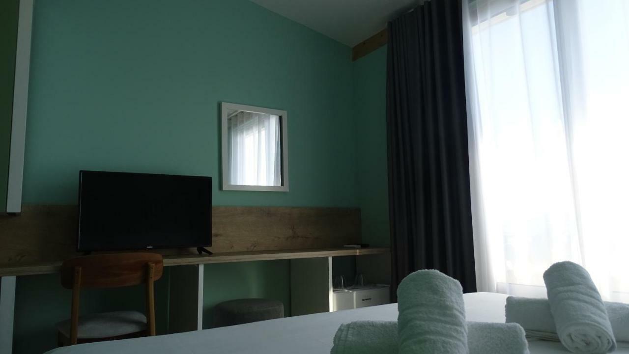 Bistrica Hotel Sarande Ngoại thất bức ảnh