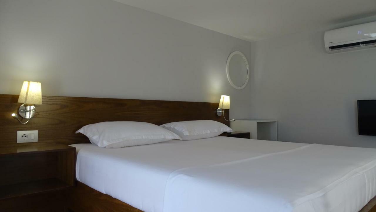 Bistrica Hotel Sarande Ngoại thất bức ảnh